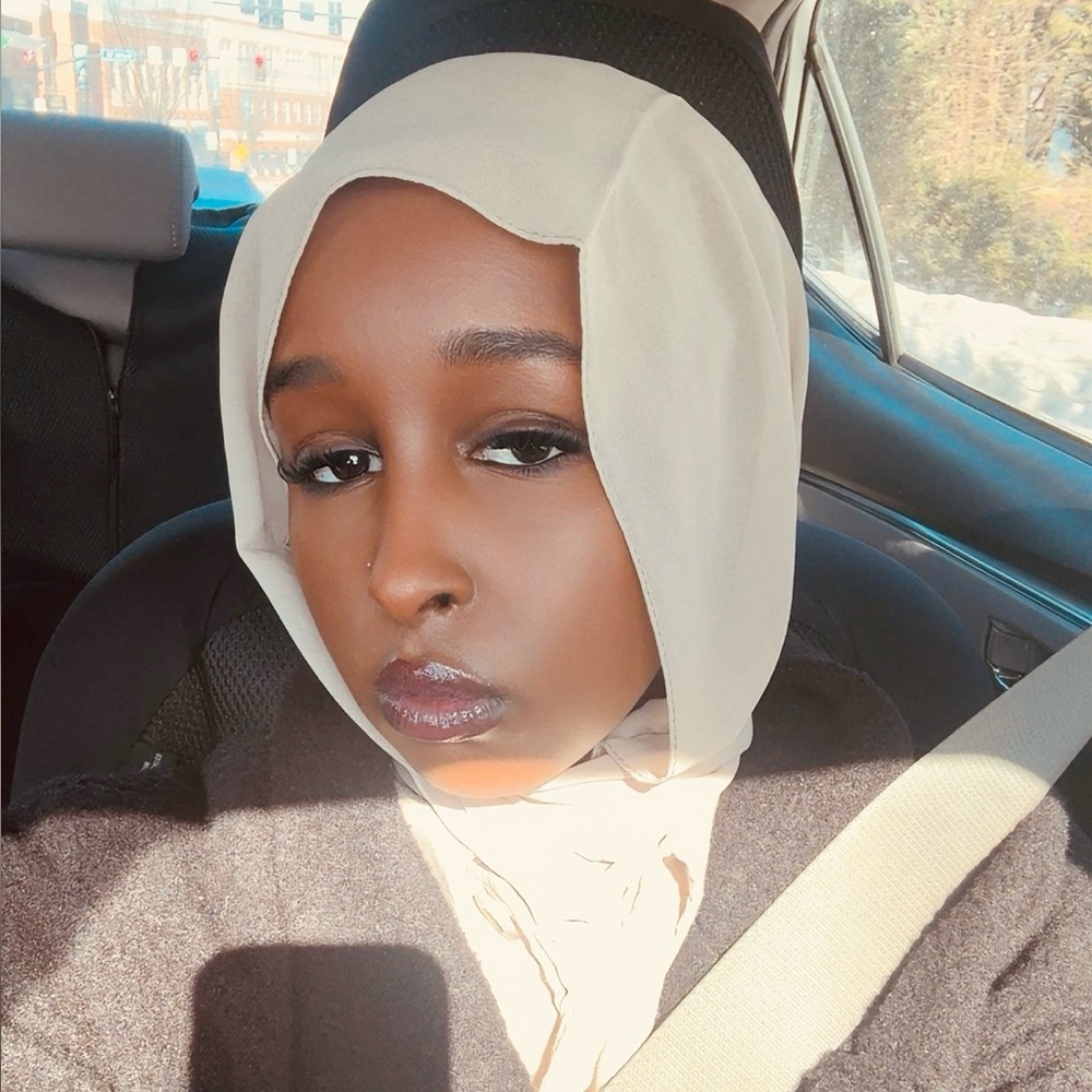 Meet your Posher, Farah